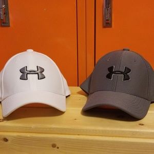 2️⃣ Boys Under Armour 🧢 Hats Youth SM/MD